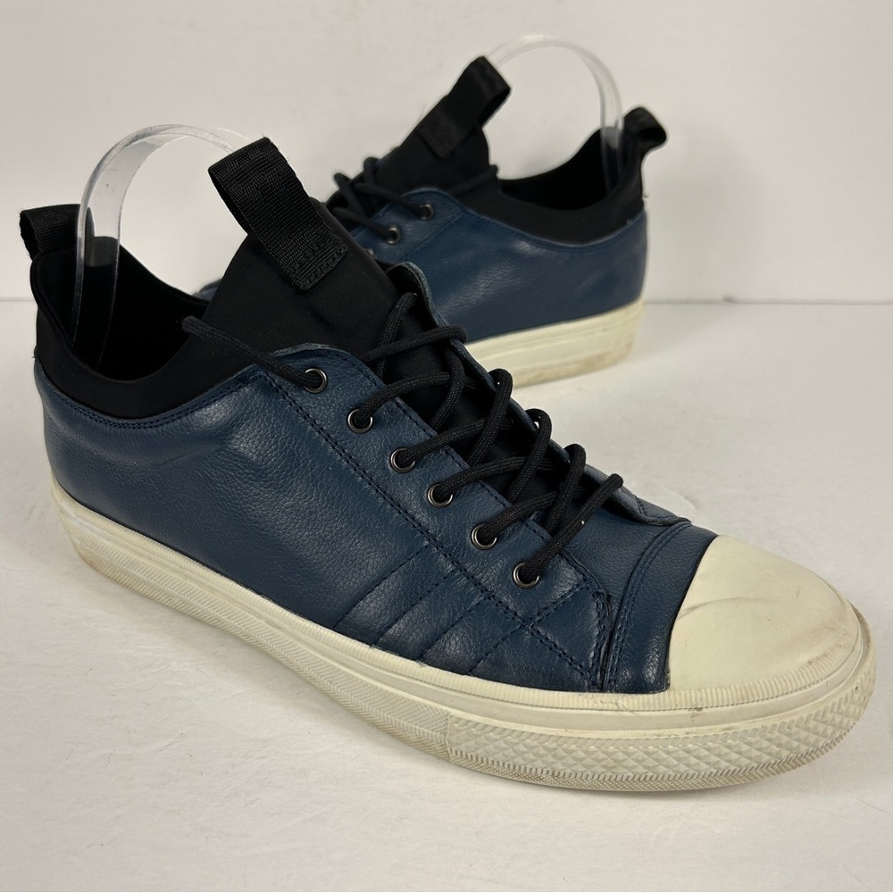 ❤️ Sully Wong Blue Leather Sneakers with Black Details